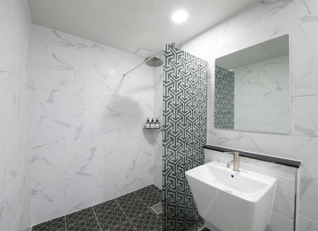 Wj Hotel Pool House Wonju Dış mekan fotoğraf