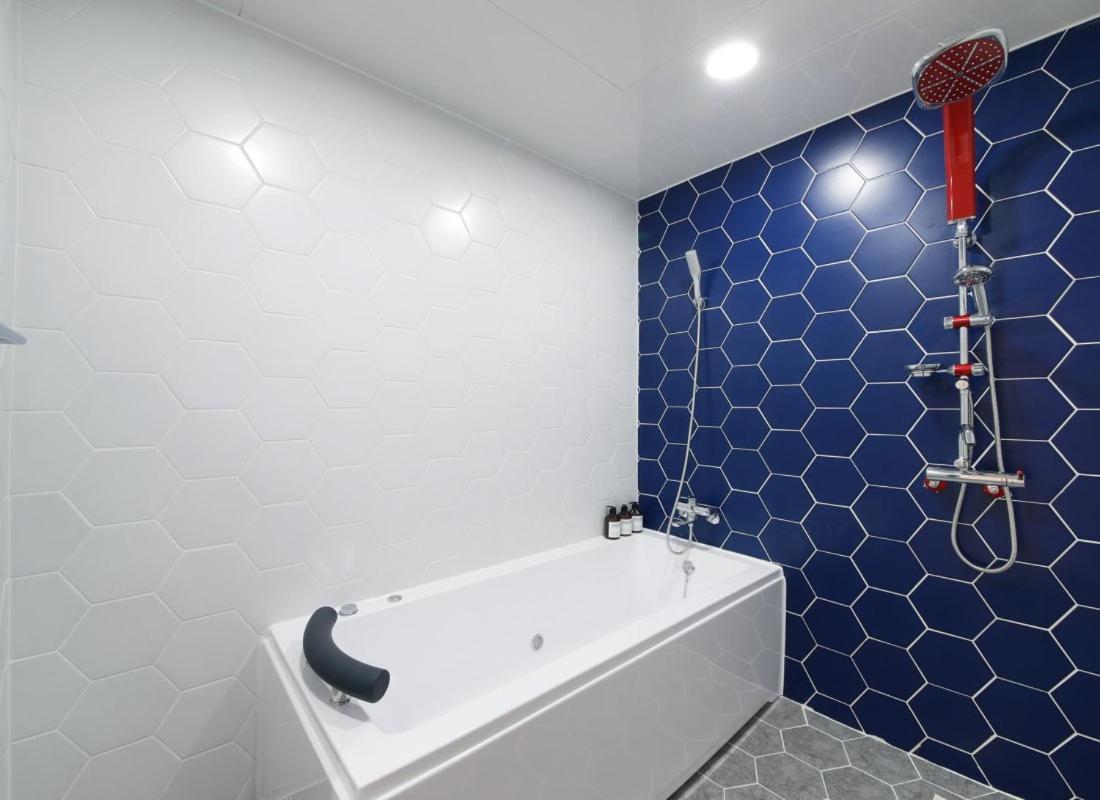 Wj Hotel Pool House Wonju Dış mekan fotoğraf