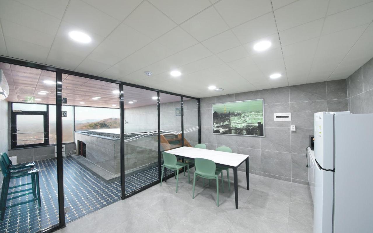 Wj Hotel Pool House Wonju Dış mekan fotoğraf